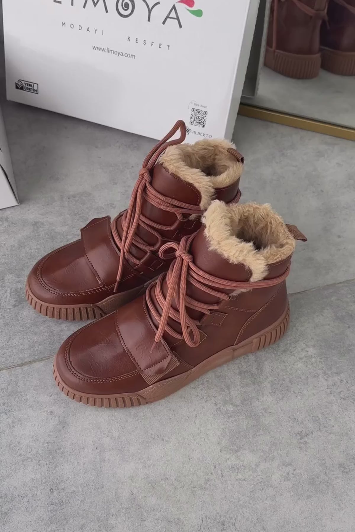 Yanisa Taba Kürklü Bağcıklı Kadın Spor Bot