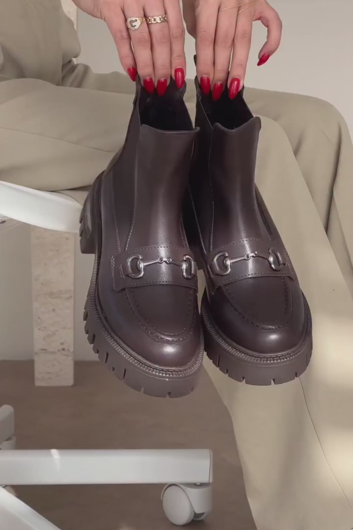 Lemonie Kahve Toka Detaylı Lastikli Çekme Bot