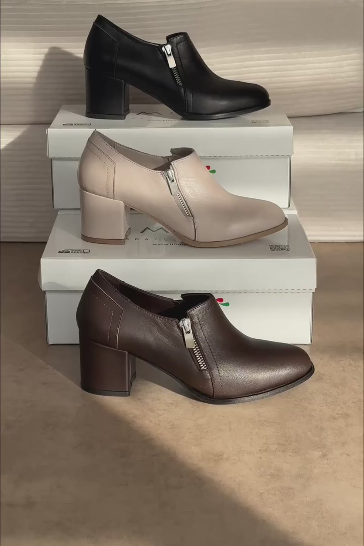 Leona Hakiki Deri Siyah Fermuar Detaylı Kadın Topuklu Ayakkabı