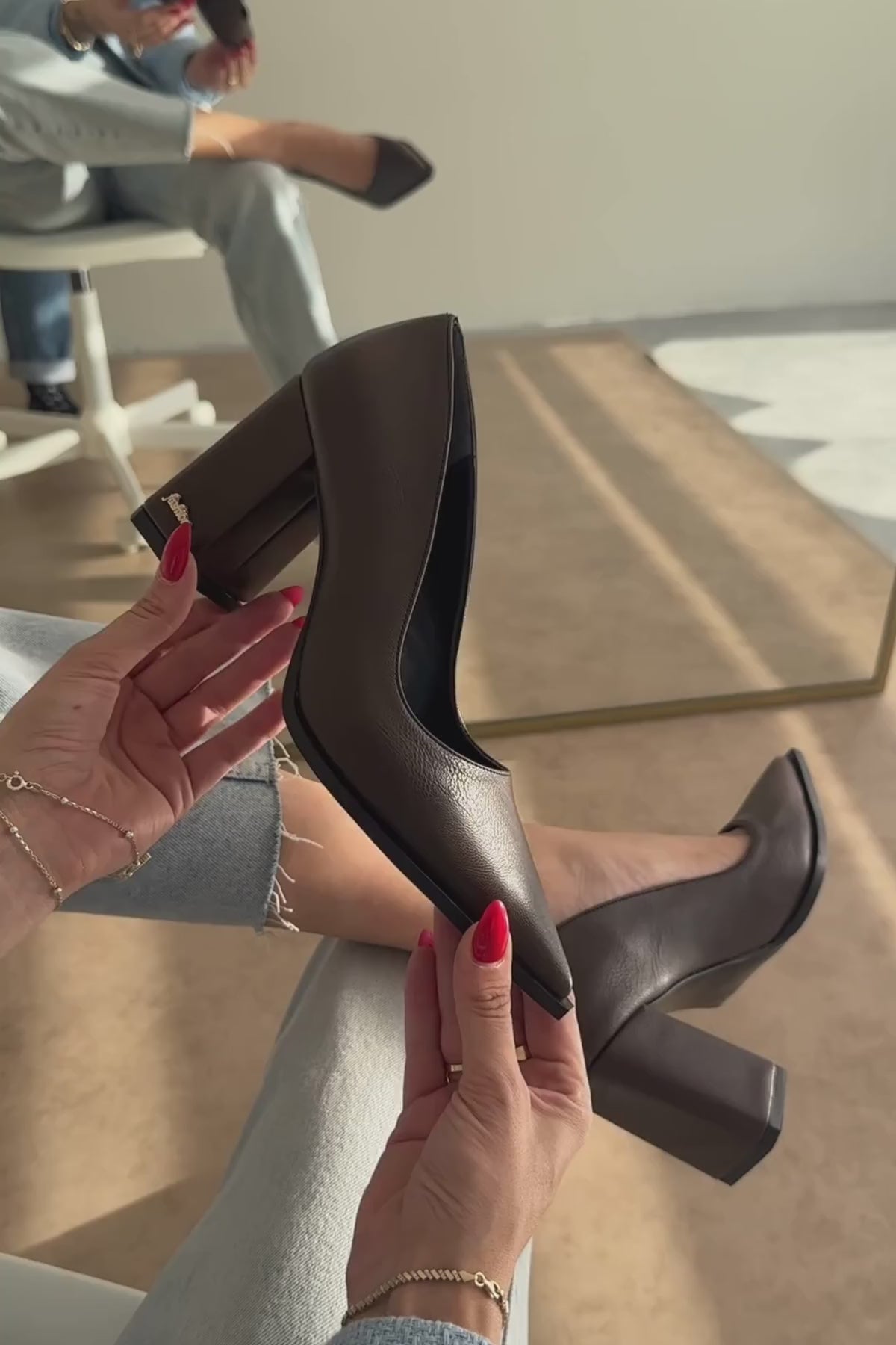 Lucy Kahve Kalın Topuklu Ayakkabı Kadın Stiletto