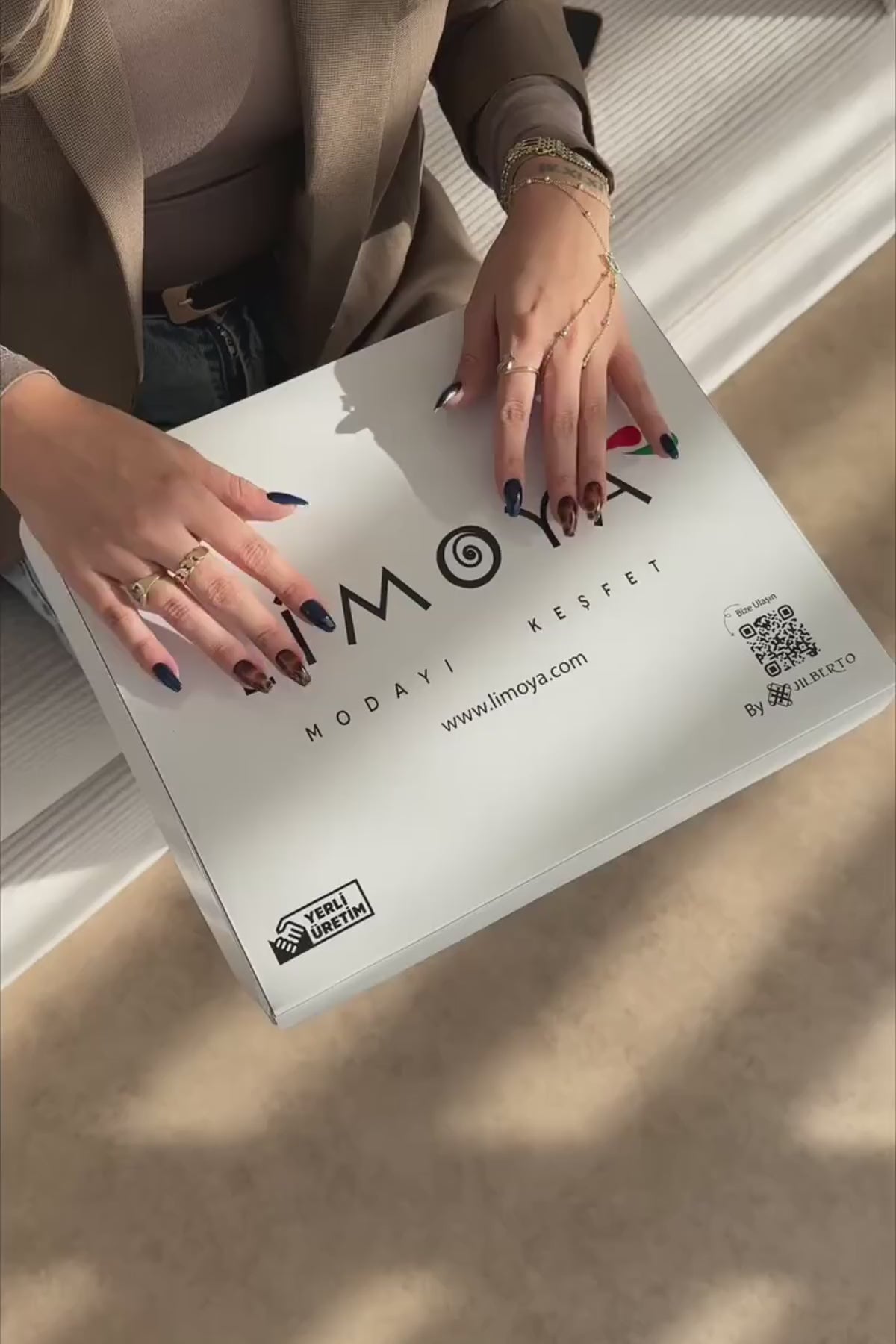 Margot Siyah Küt Burunlu Topuklu Kadın Bot